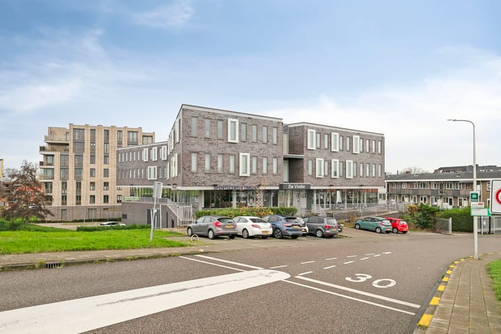 Portiekwoning Aert van Nesstraat 51 in Capelle aan den IJssel