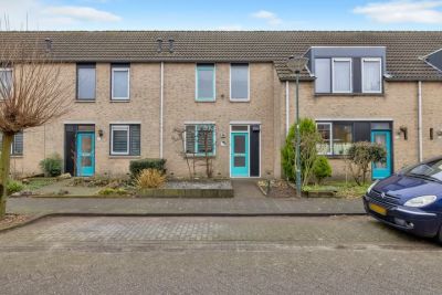 Eengezinswoning, tussenwoning Roerstraat 39 in Helmond