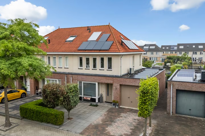 2-onder-1-kapwoning Frouwesân 71 in Leeuwarden