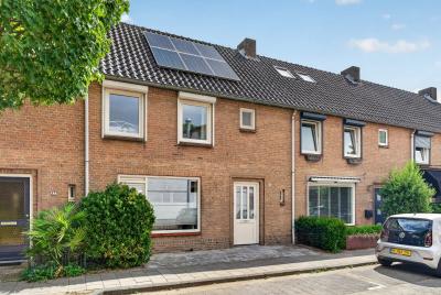 Tussenwoning W.J. van Ghentstraat 29 in Vught