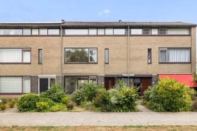 Eengezinswoning, tussenwoning de Kreijenbeek 85 in Valkenswaard