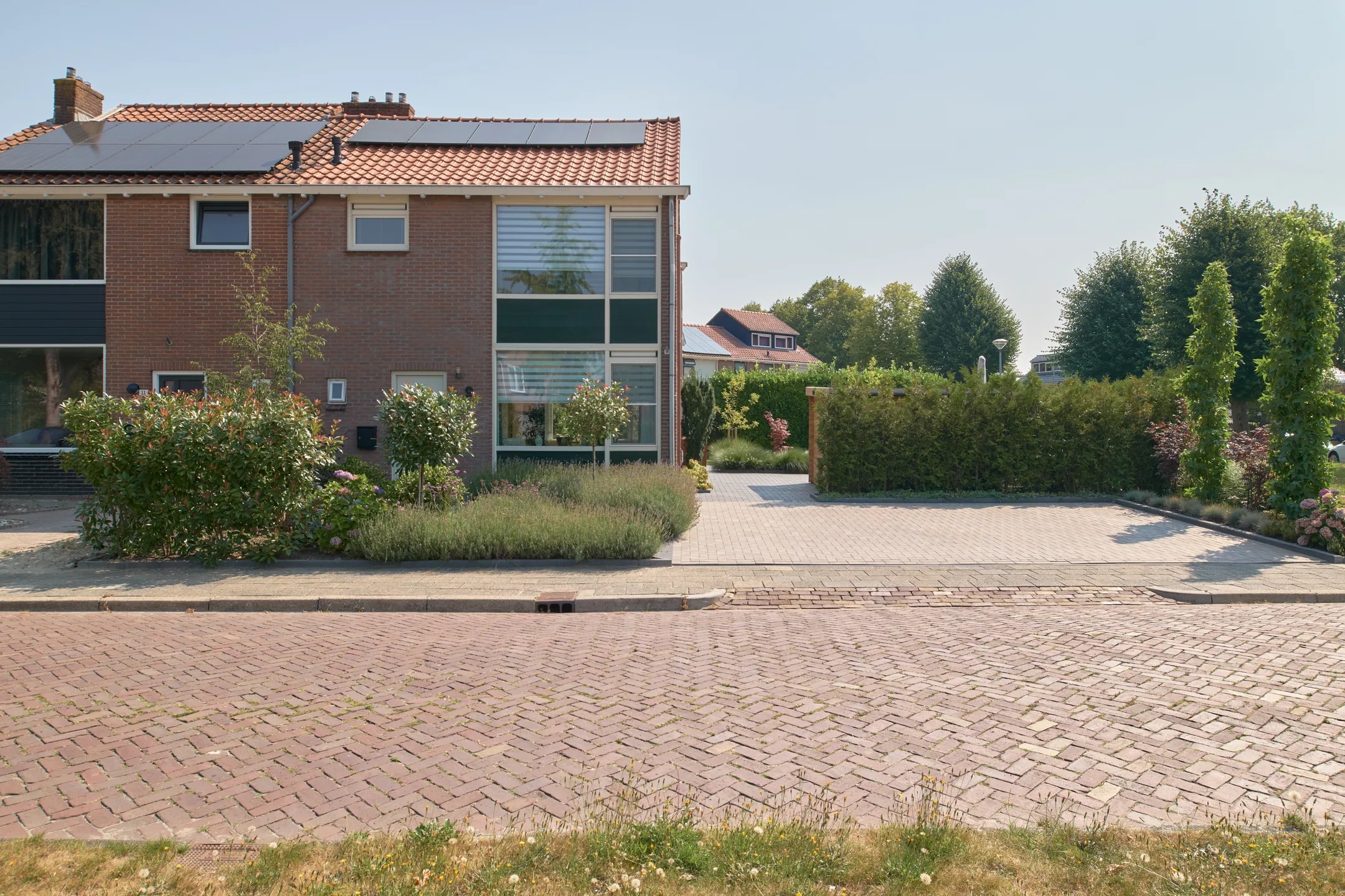 2-onder-1-kapwoning Cederlaan 9 in Roden