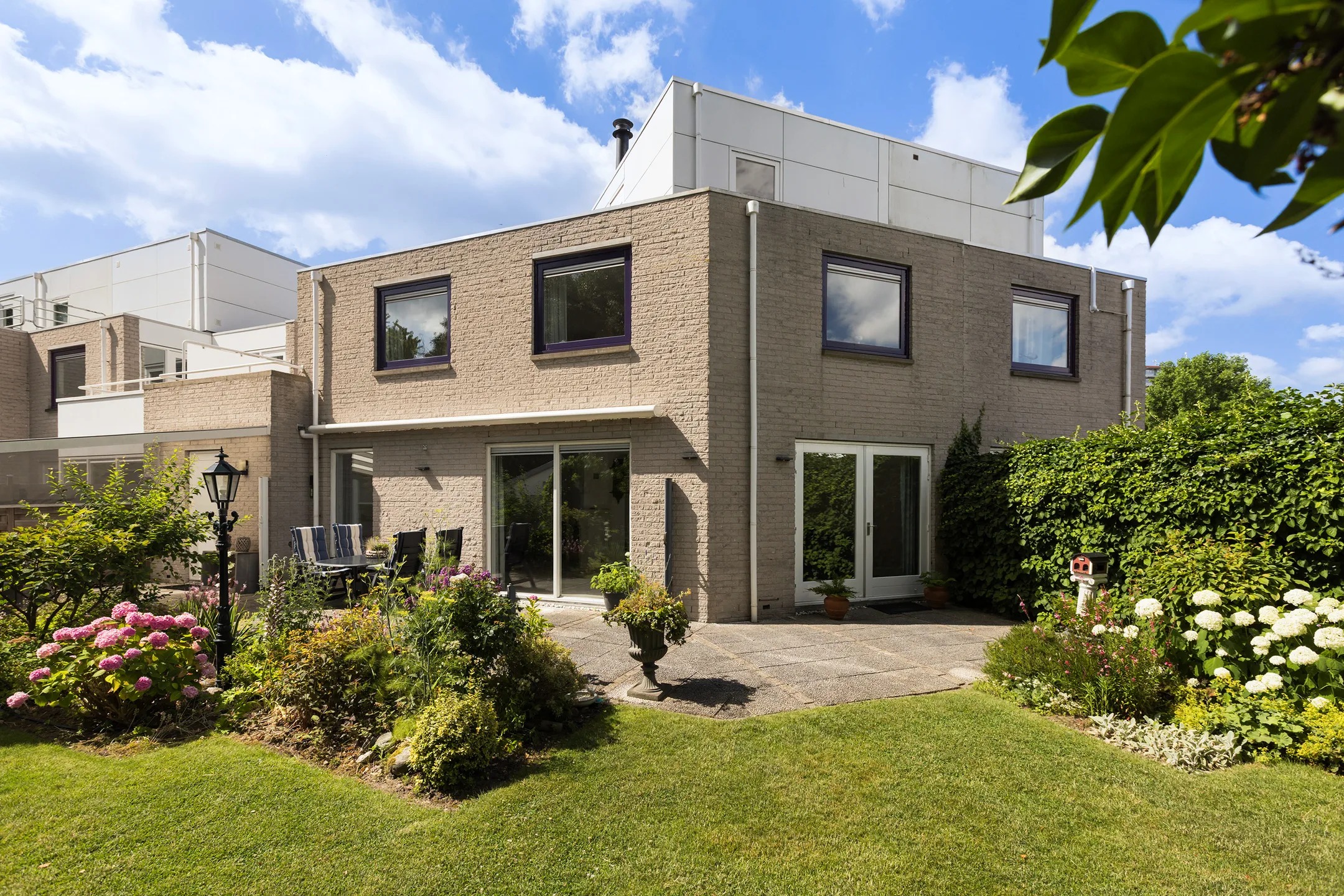 Geschakelde 2-onder-1-kapwoning Kastanjedal 36 in Maassluis