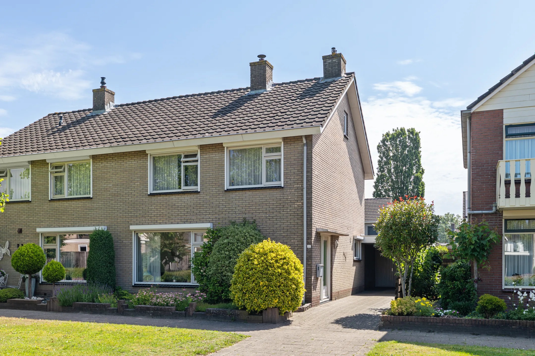 2-onder-1-kapwoning Kloosterstraat 8 in Lemelerveld