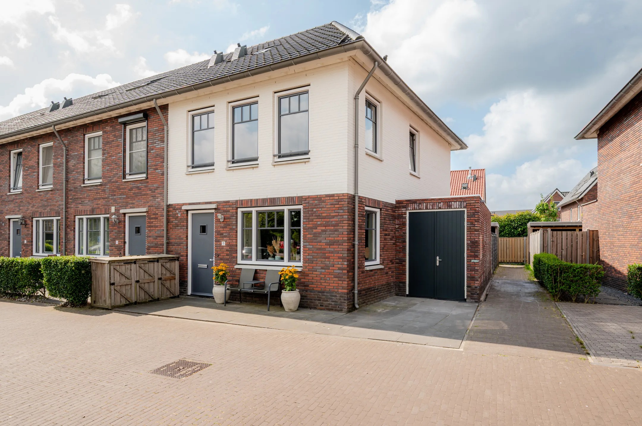 Hoekwoning Madeliefdreef 11 in Harderwijk