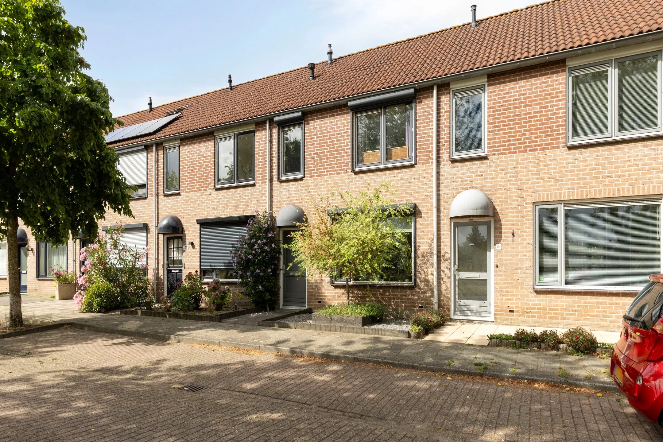 Tussenwoning Azaleastraat 37 f in Terneuzen