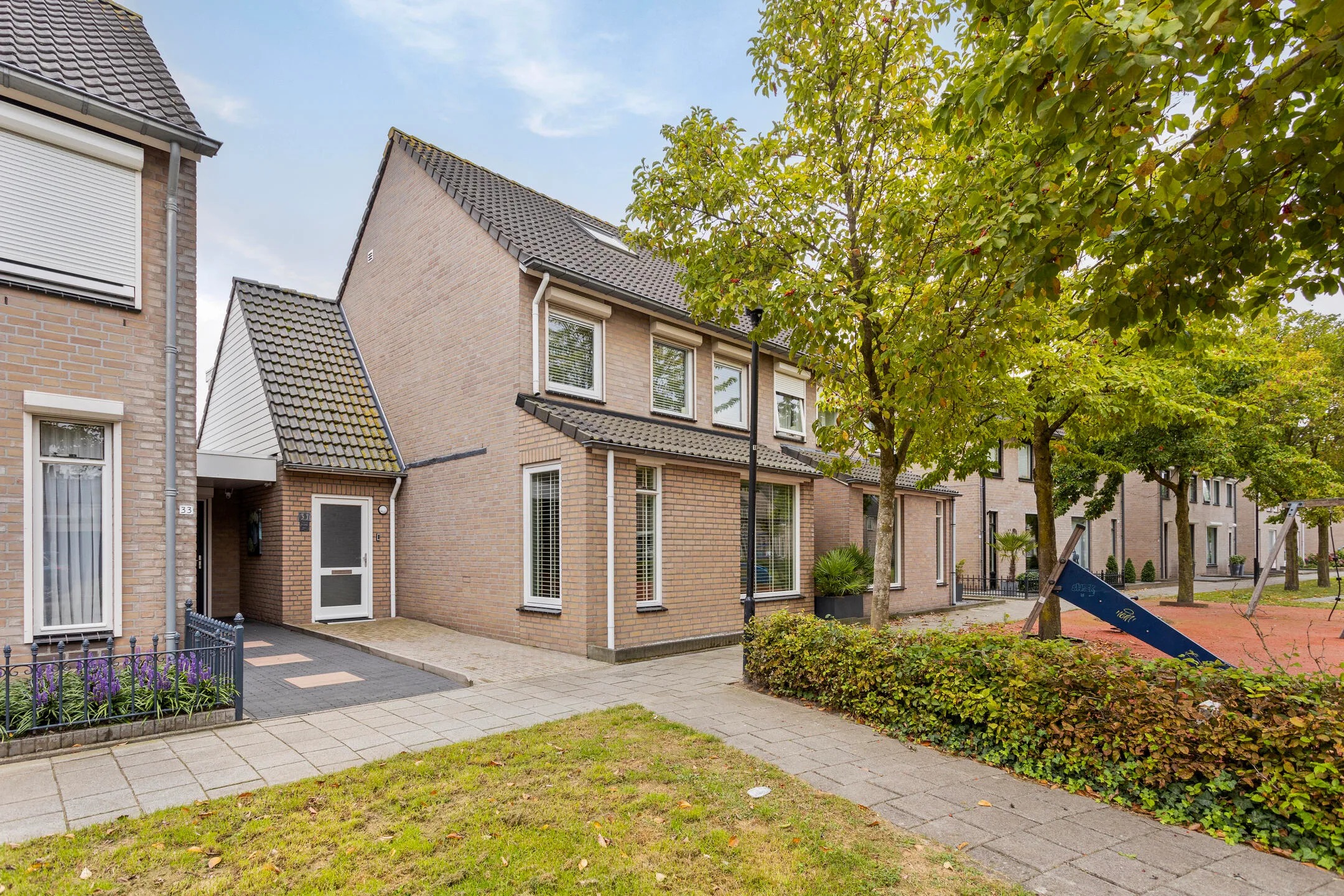 2-onder-1-kapwoning Hannie Schaftplantsoen 31 in Oss