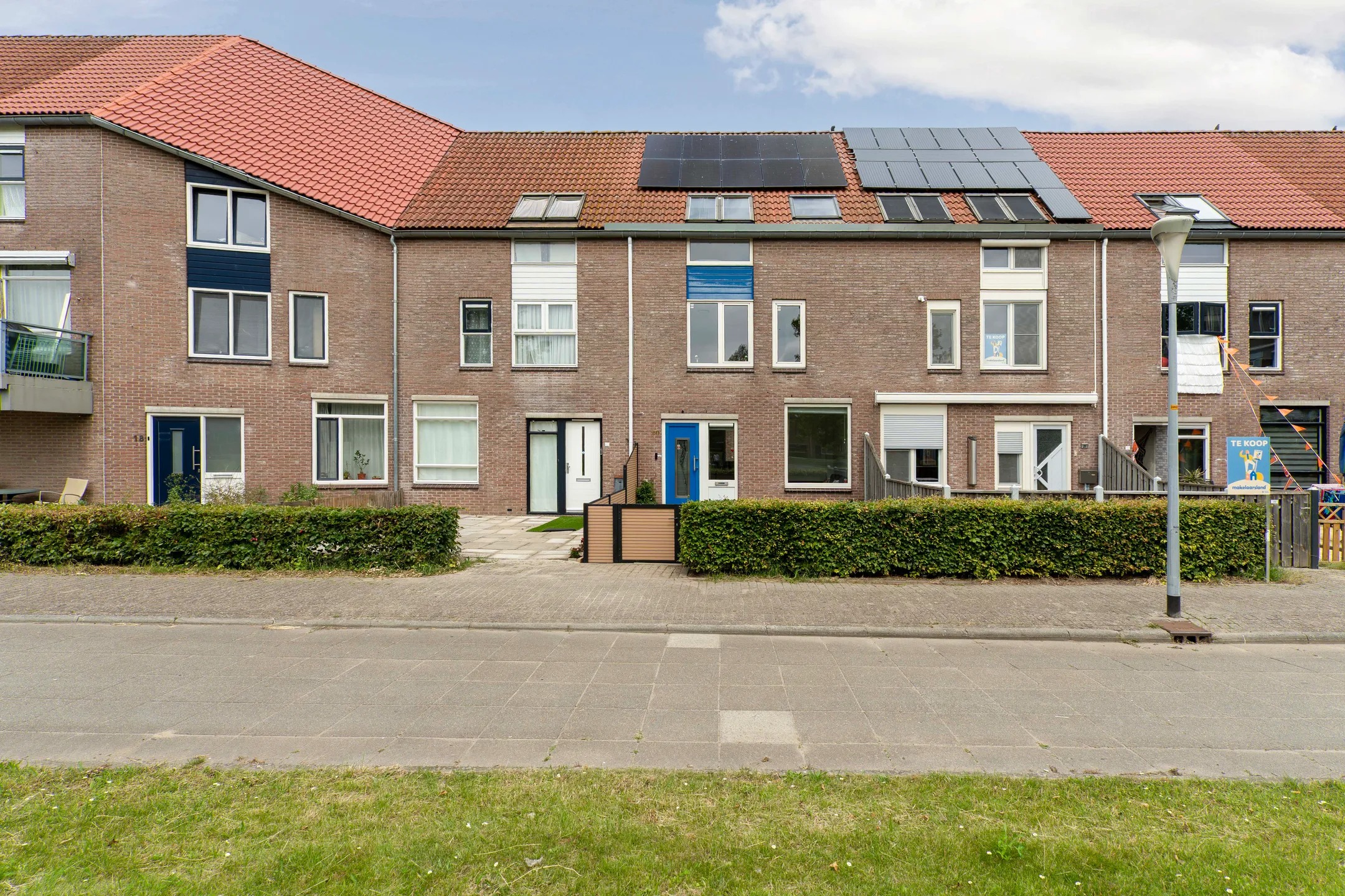 Tussenwoning Arnhemplein 20 in Almere