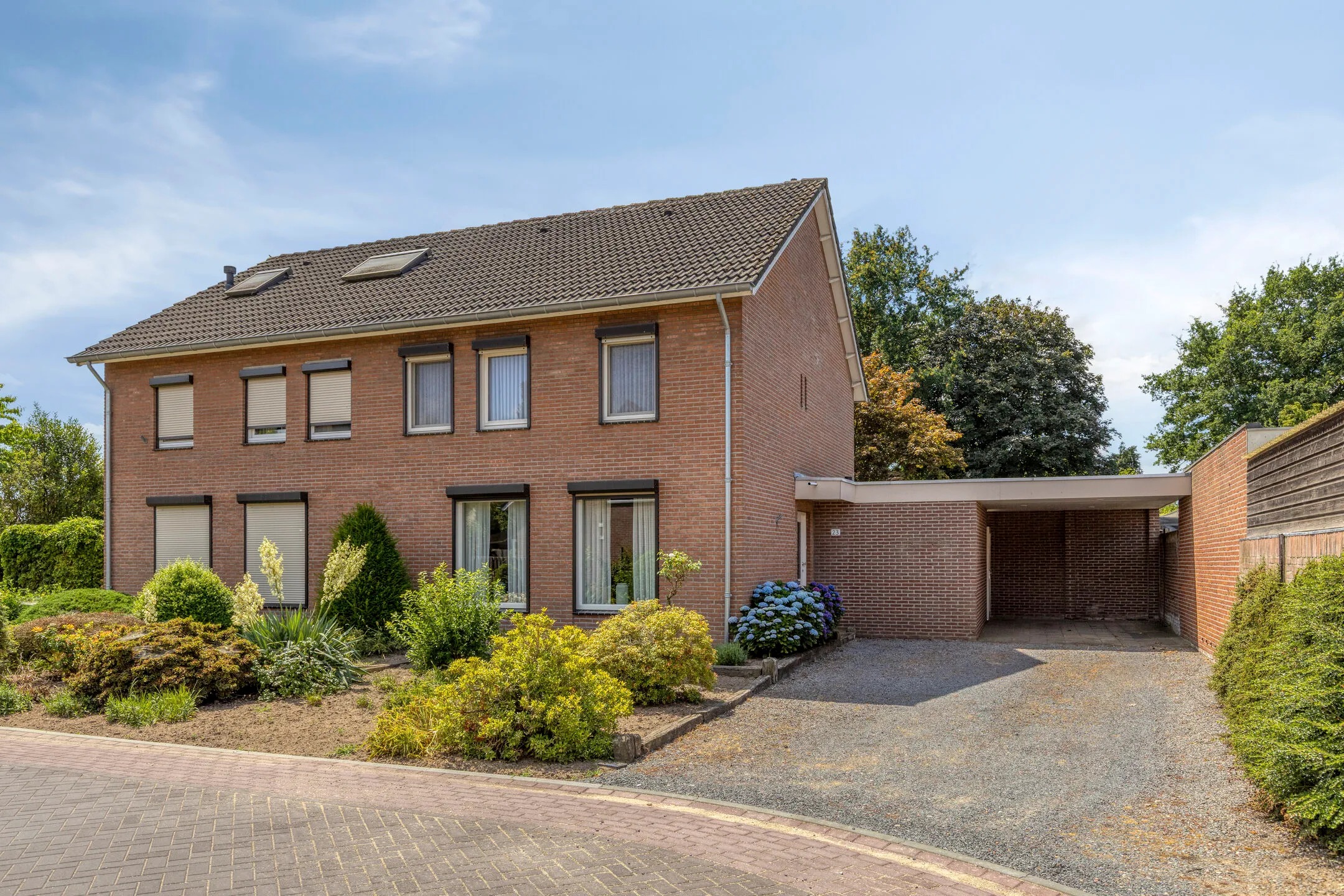 2-onder-1-kapwoning van Eyckstraat 23 in Maasbree