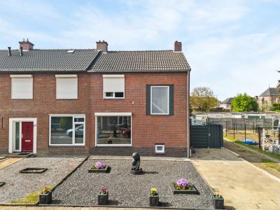 Halfvrijstaande woning Abdissenlaan 18 in Landgraaf