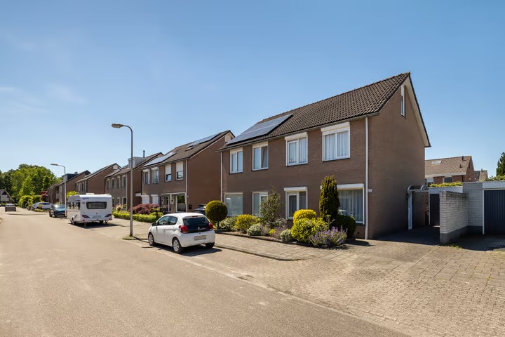 2-onder-1-kapwoning Marterstraat 22 in Hengelo