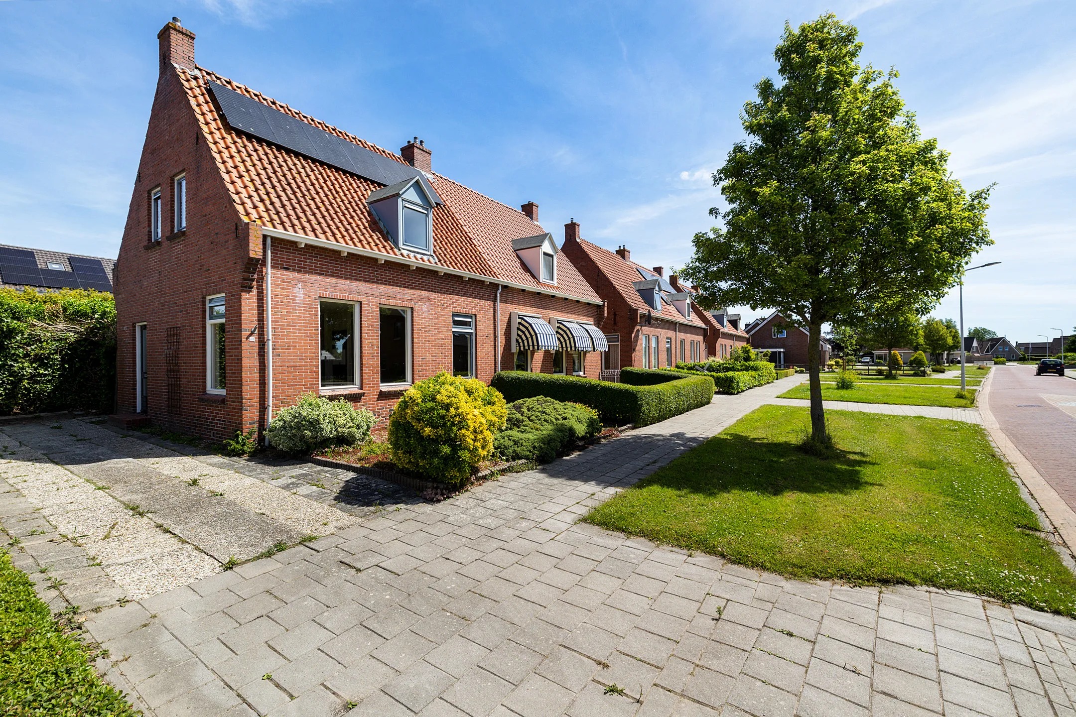 2-onder-1-kapwoning Fonteinstrjitte 48 in Holwert