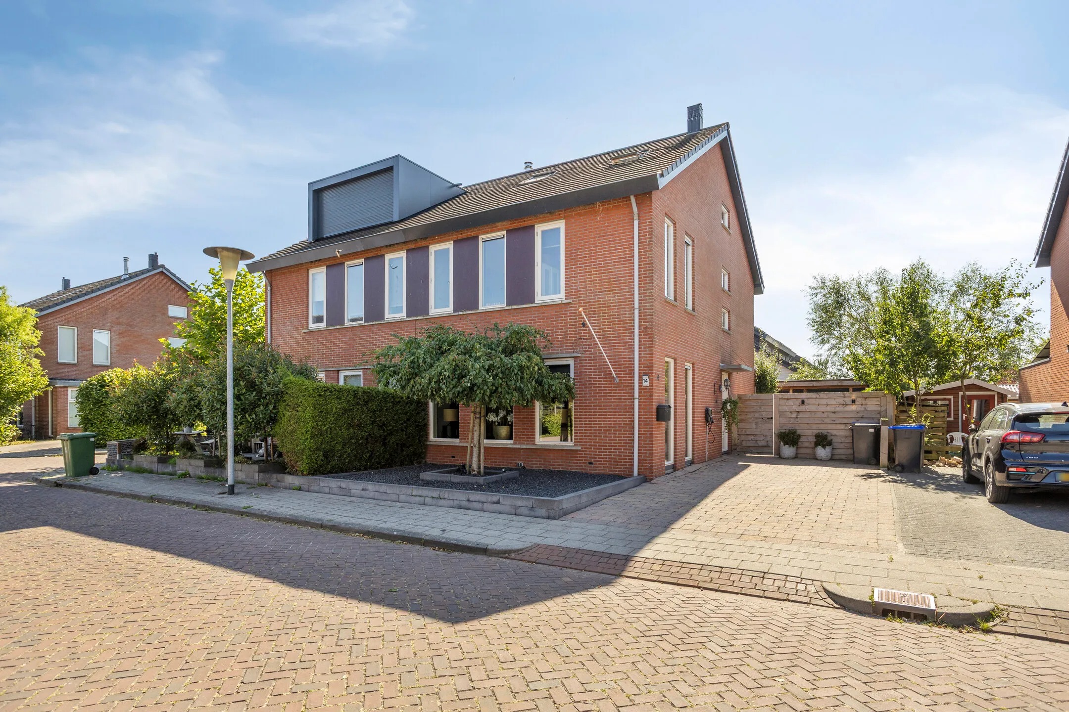 2-onder-1-kapwoning Johan Dijkstrastraat 14 in Ten Boer