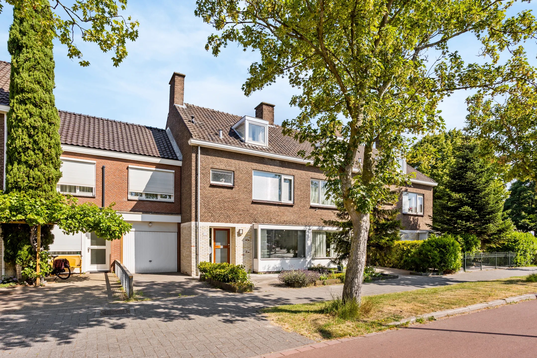 Tussenwoning Sir Winston Churchilllaan 382 in Rijswijk