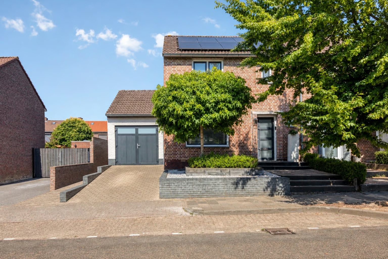 Hoekwoning Luciastraat 54 in Beek