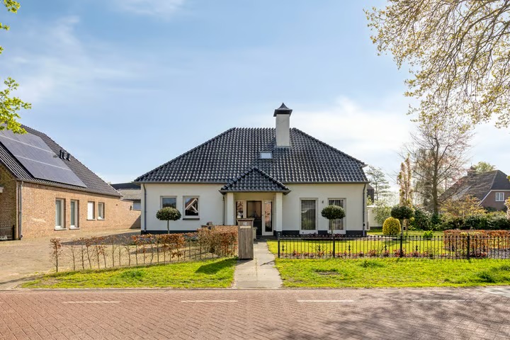 Vrijstaande woning Schaapsdijk 2 a in Loosbroek