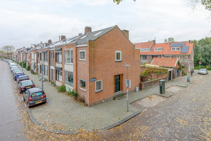 Eengezinswoning, hoekwoning Molensingel 112 Rotterdam