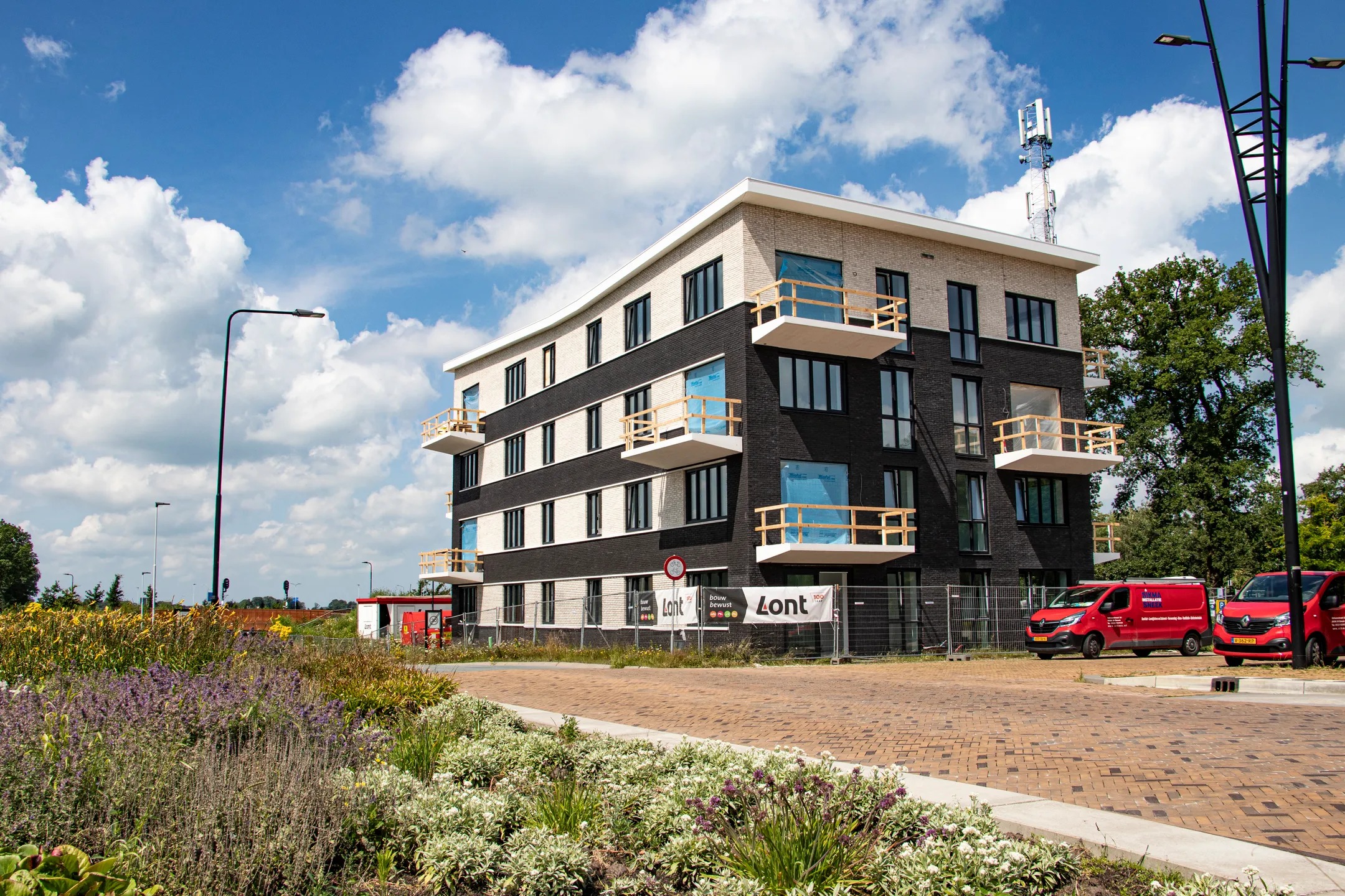 Bovenwoning Rijksstraatweg 3 A9 in Hurdegaryp