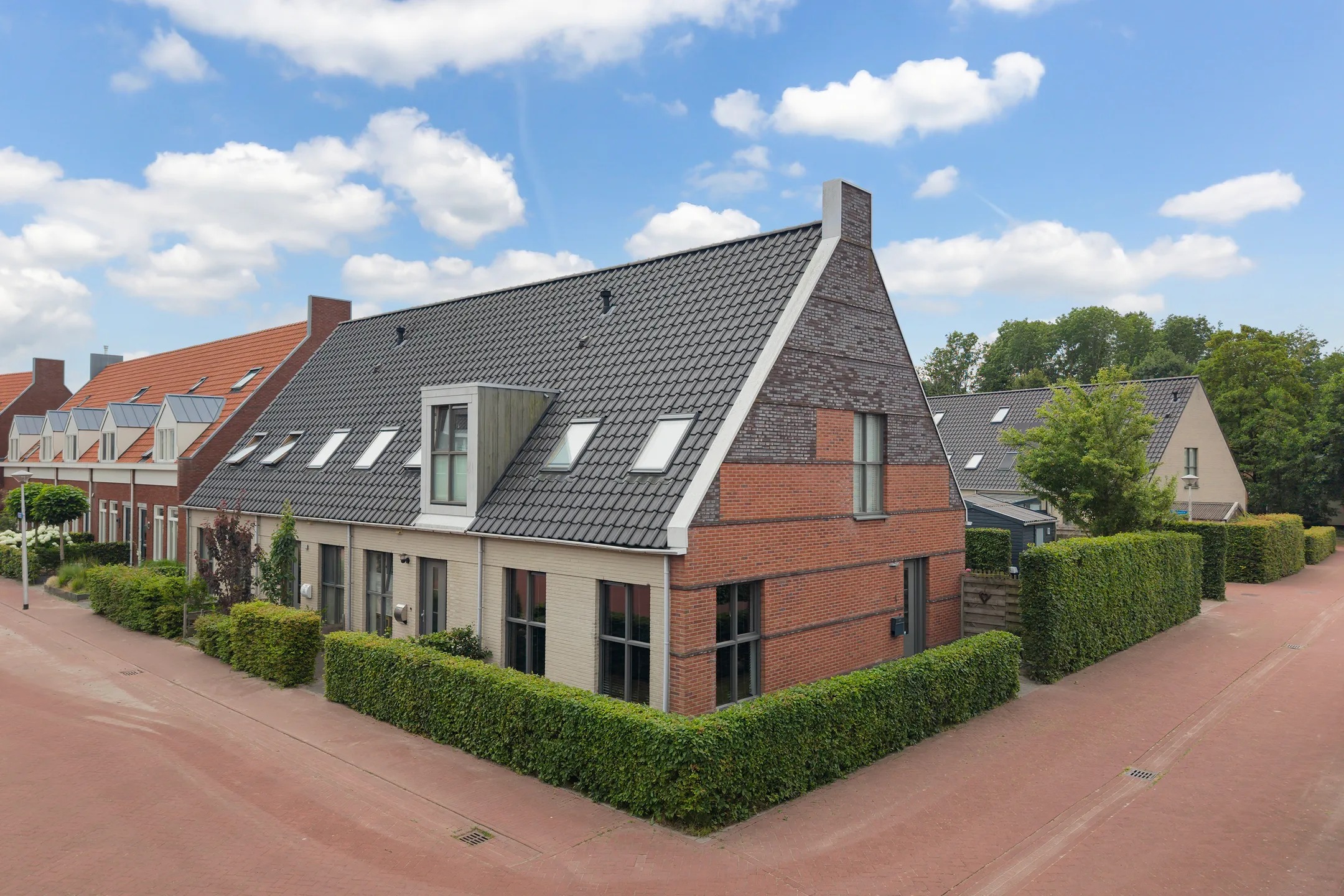 Hoekwoning Aukjeslân 4 in Goutum