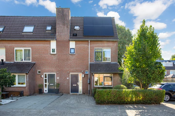 Hoekwoning Wagenhoeve 24 in Houten