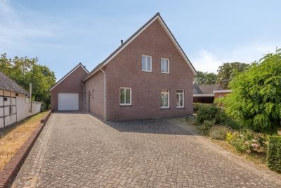Eengezinswoning, vrijstaande woning Burgemeester Geradtsstraat 5 in Posterholt