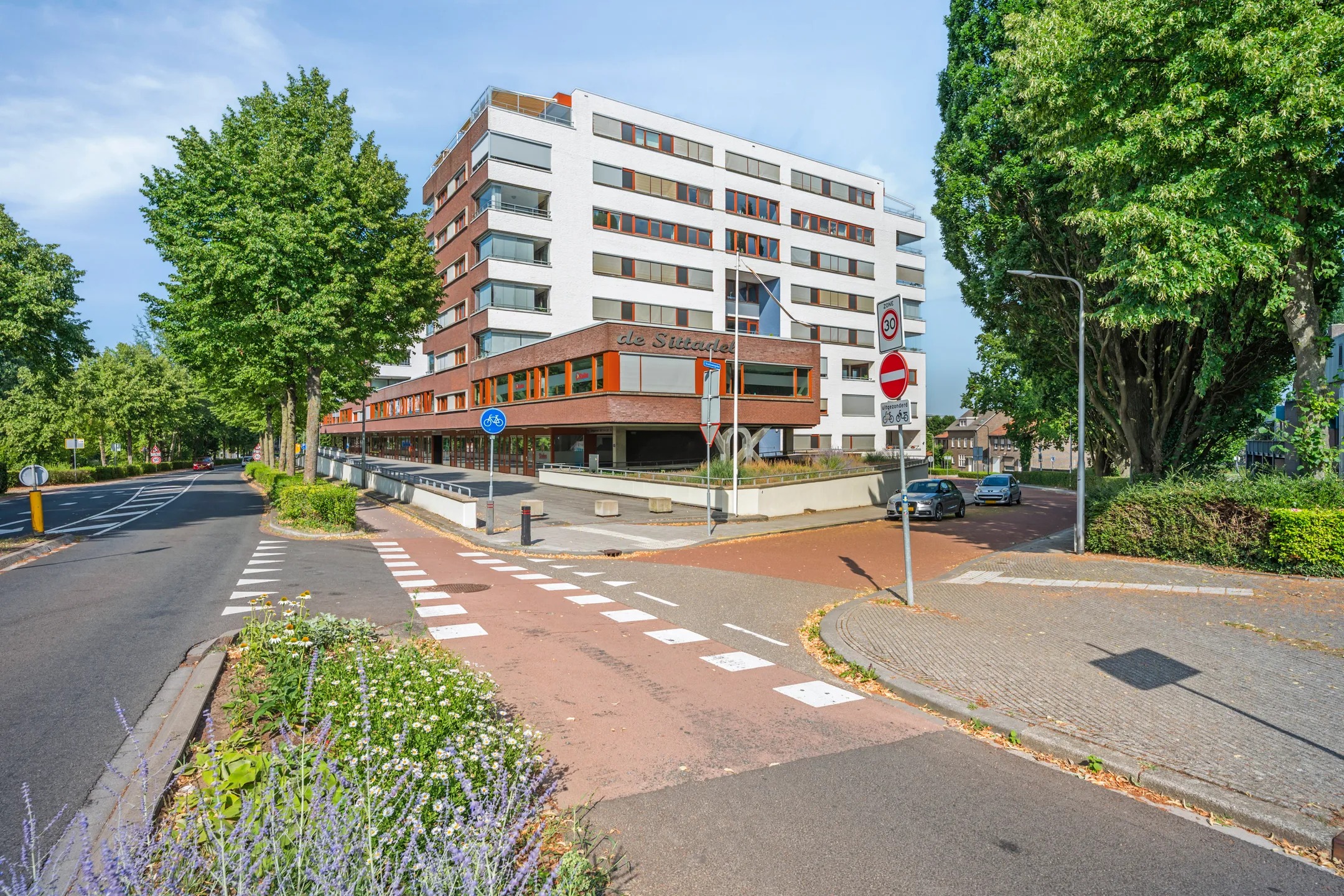 Portiekflat Brugstraat 199 in Sittard