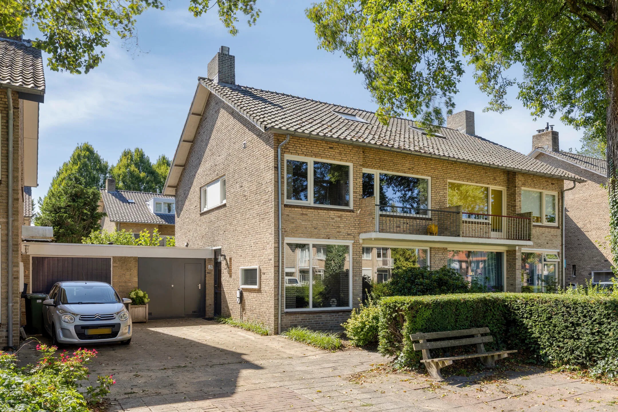 2-onder-1-kapwoning Vincent van Goghlaan 8 in Waalre