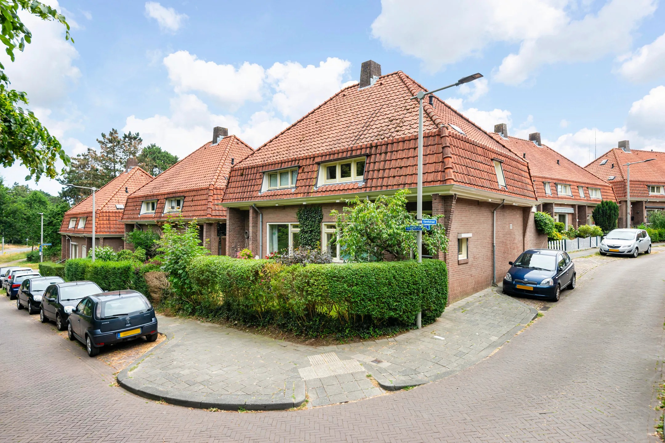 2-onder-1-kapwoning Lijsterstraat 25 in Arnhem