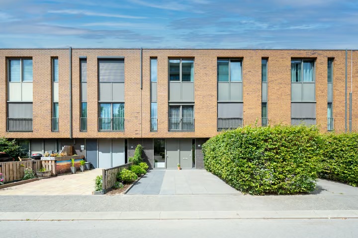 Tussenwoning (drive-in woning) Normastraat 42 in Apeldoorn