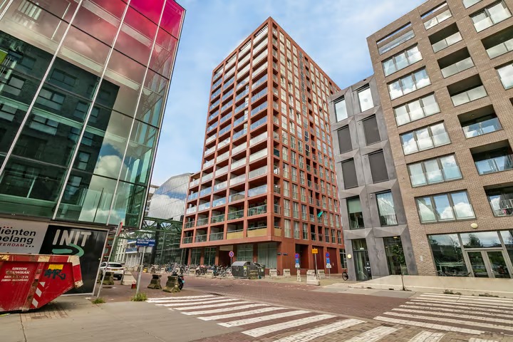 Galerijflat Oostenburgermiddenstraat 535 in Amsterdam