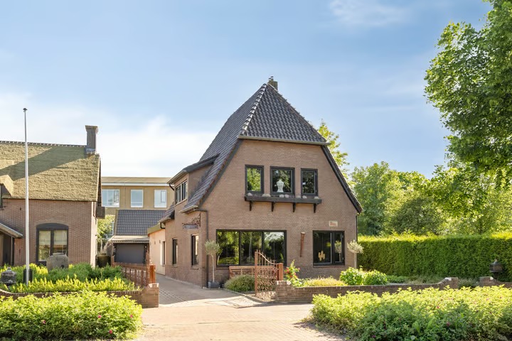 Vrijstaande woning van Heutszsingel 98 in Coevorden