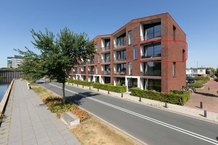 Bovenwoning van Schouwenburgstraat 7 202 in Sneek
