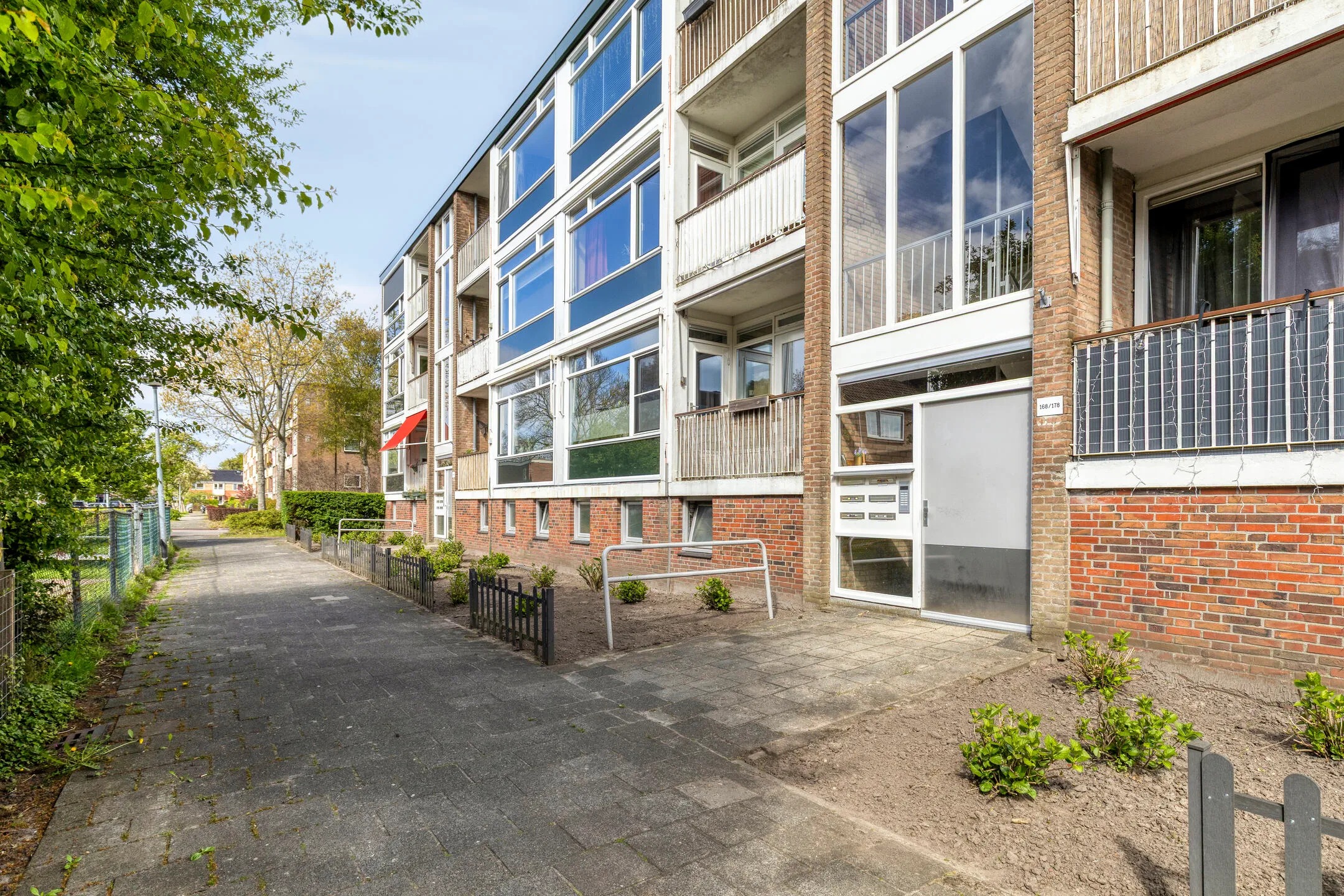Portiekflat Van Iddekingeweg 168 Groningen