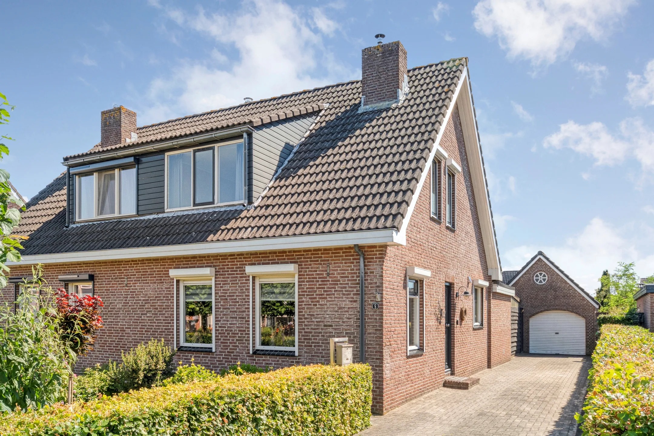 2-onder-1-kapwoning Posthoorn 8 in Barger-Compascuum