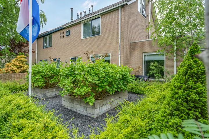2-onder-1-kapwoning Slangenborg 11 in Roden