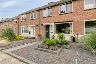 Eengezinswoning, tussenwoning Grote Vaartlaan 15 in Veendam