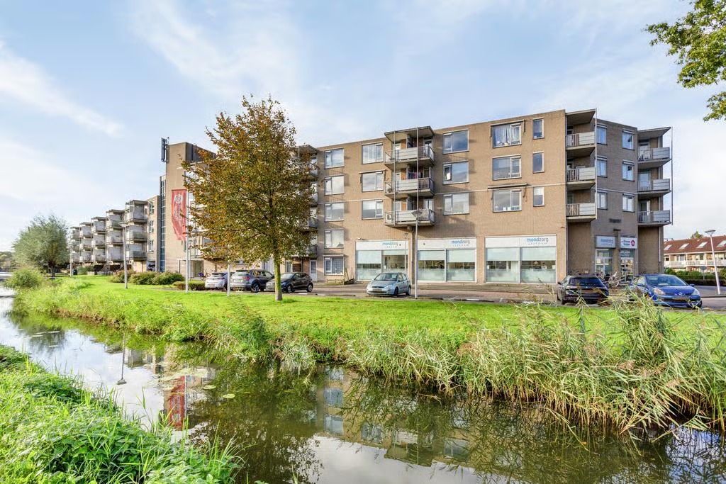 Galerijflat Voorwaartsveld 77 in Leerdam