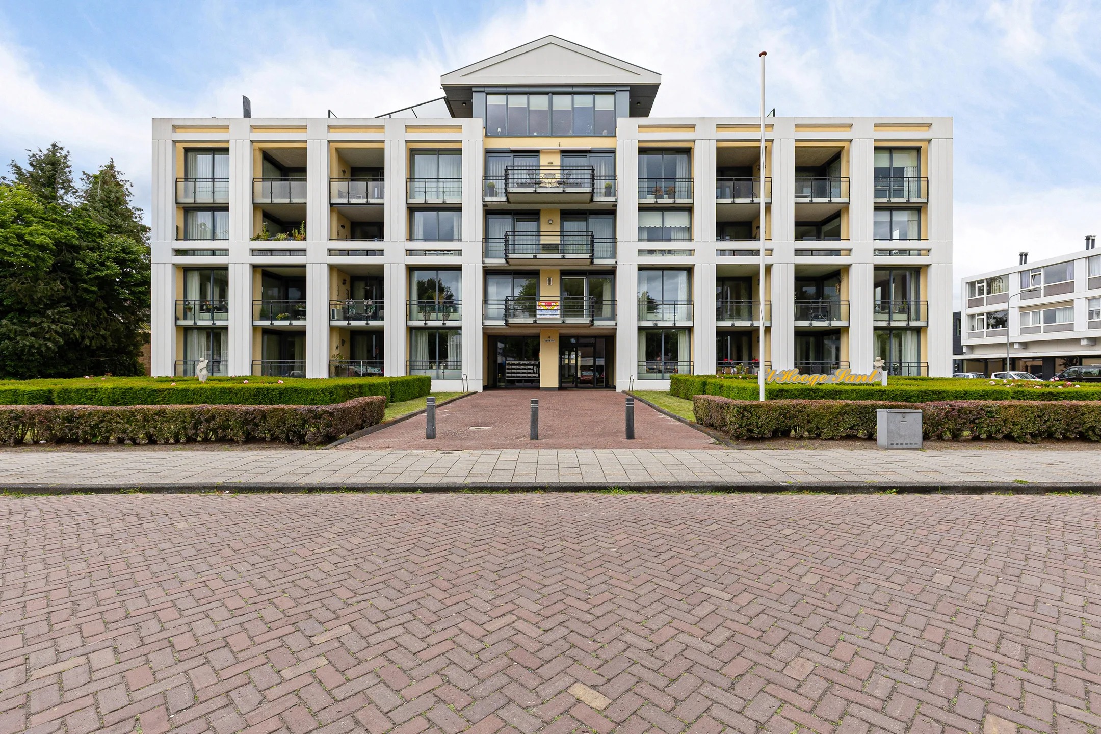 Galerijflat Hoofdstraat 57 d in Hoogezand