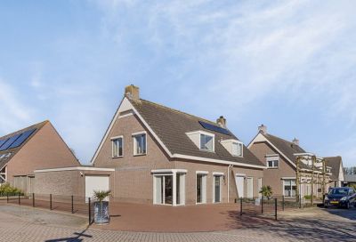 2-onder-1-kapwoning Pinksterbloemstraat 2 in Nederhemert