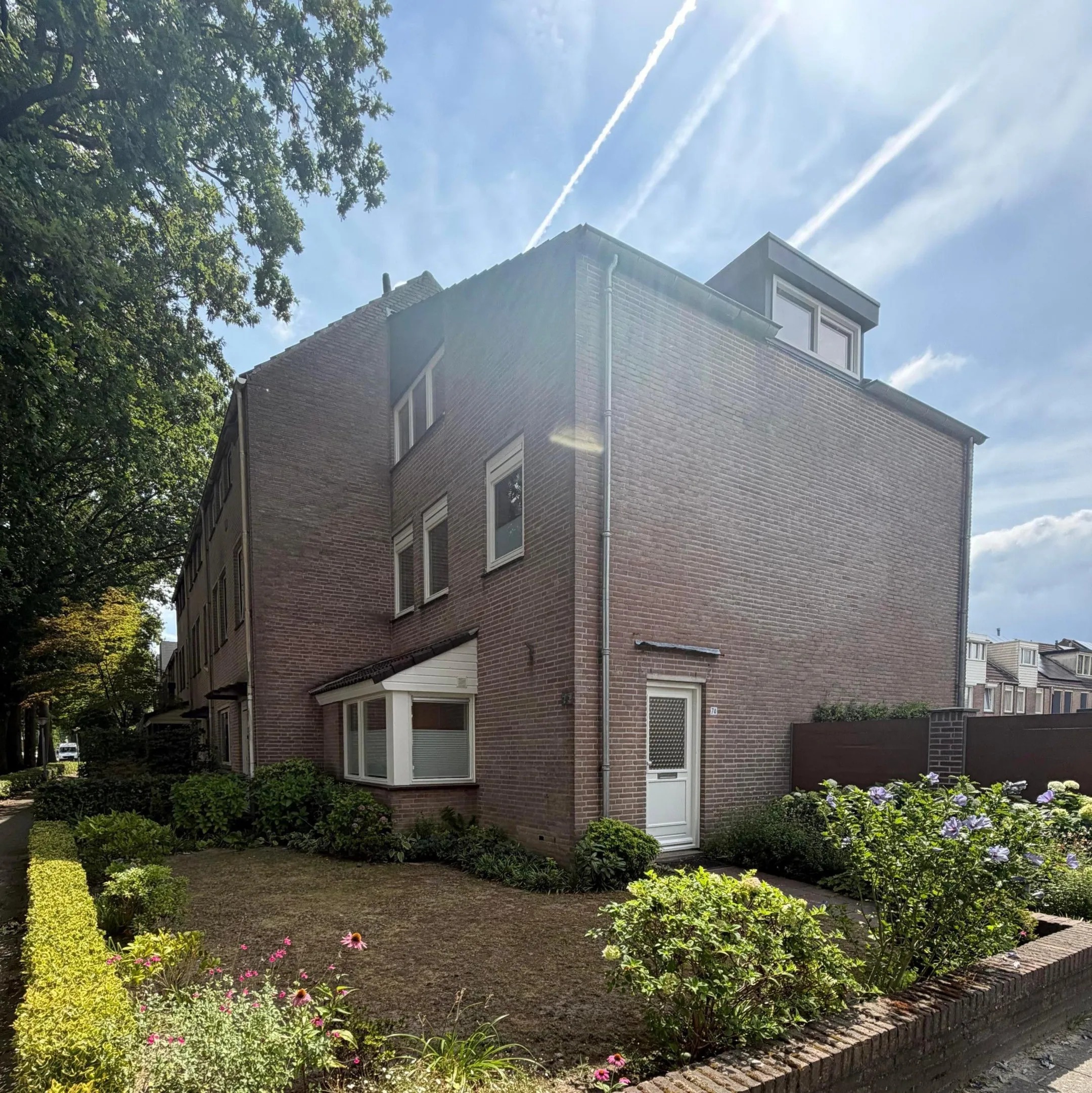 Hoekwoning Berg 74 in Veldhoven