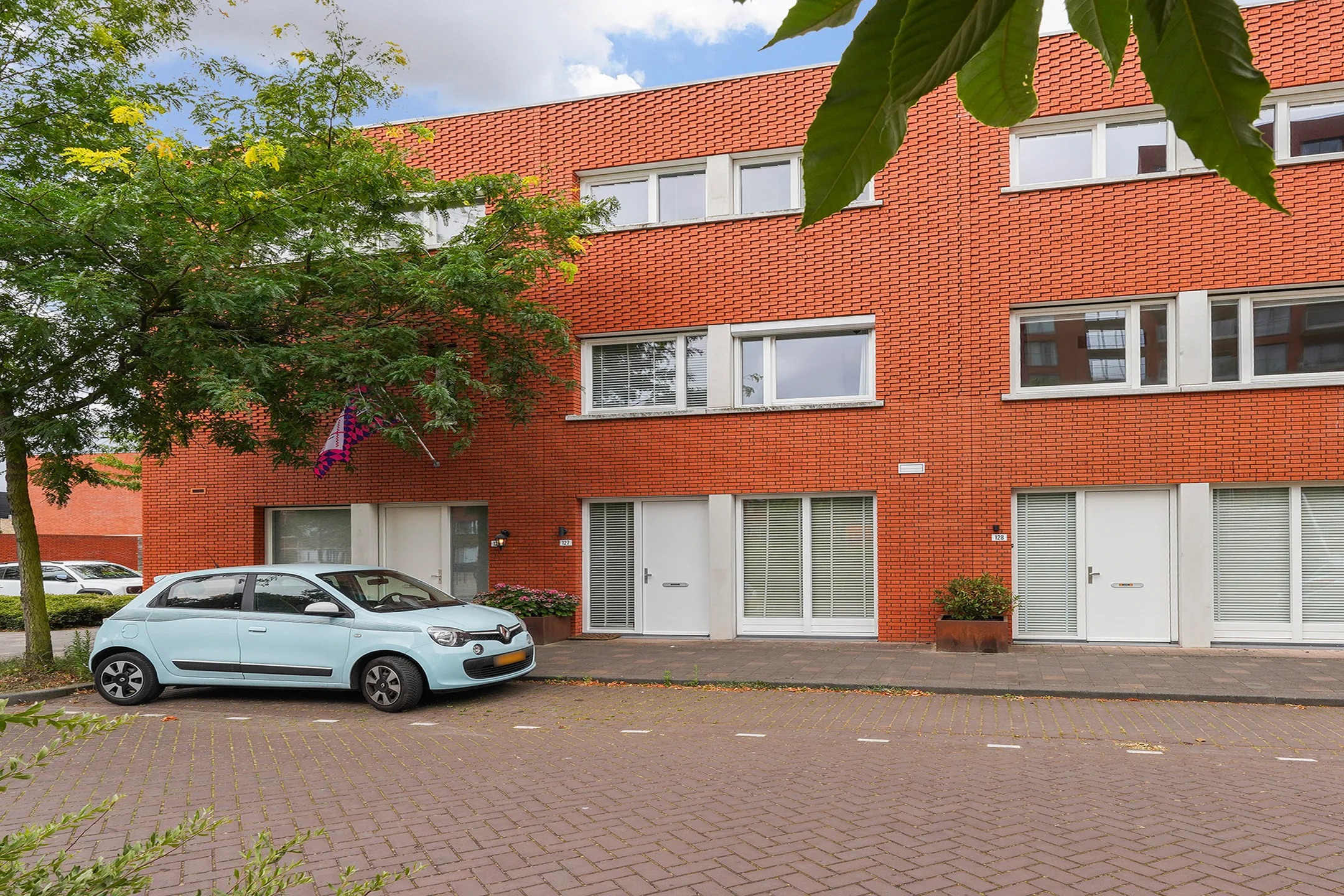 Tussenwoning Sint Pieterspark 127 in Tilburg
