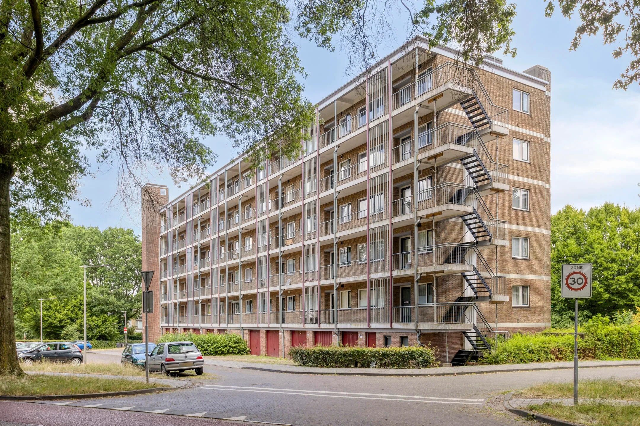 Galerijflat Monnikensteeg 252 in Arnhem