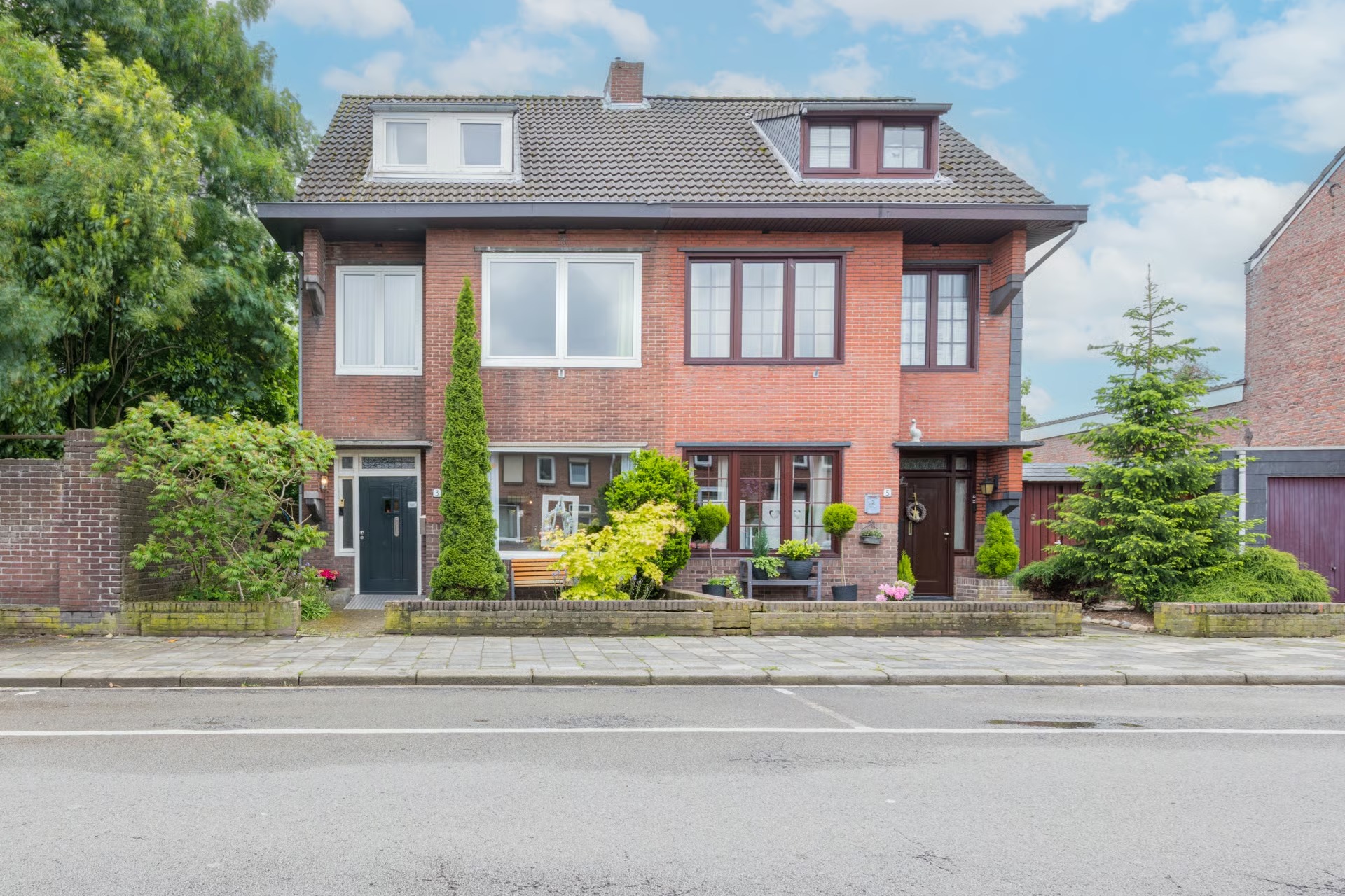 2-onder-1-kapwoning Begoniastraat 3 in Kerkrade