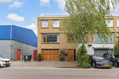 Hoekwoning (drive-in woning) Frijdastraat 27 in Rijswijk