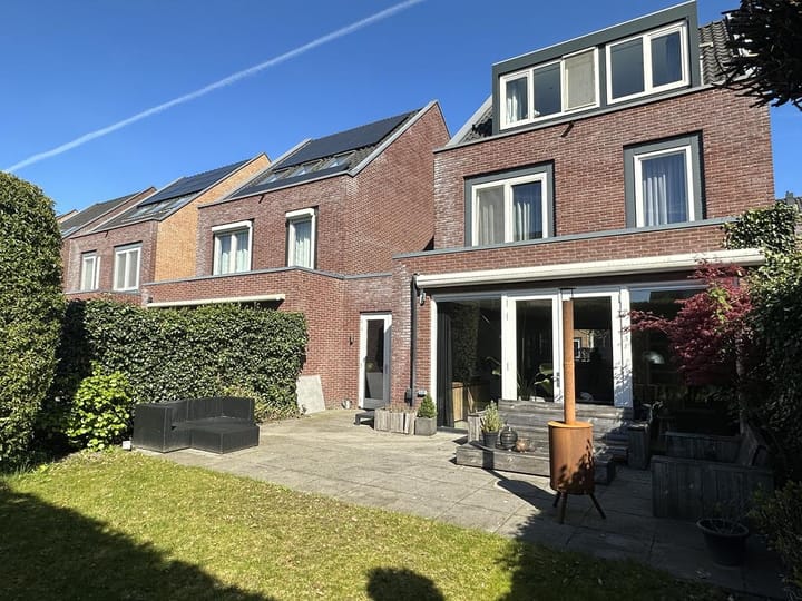Eengezinswoning, geschakelde woning Bundersberg 14 Amersfoort