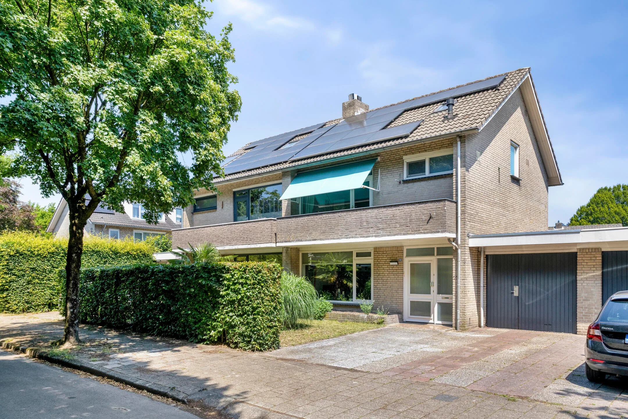 Geschakelde 2-onder-1-kapwoning Orchideestraat 14 in Leende