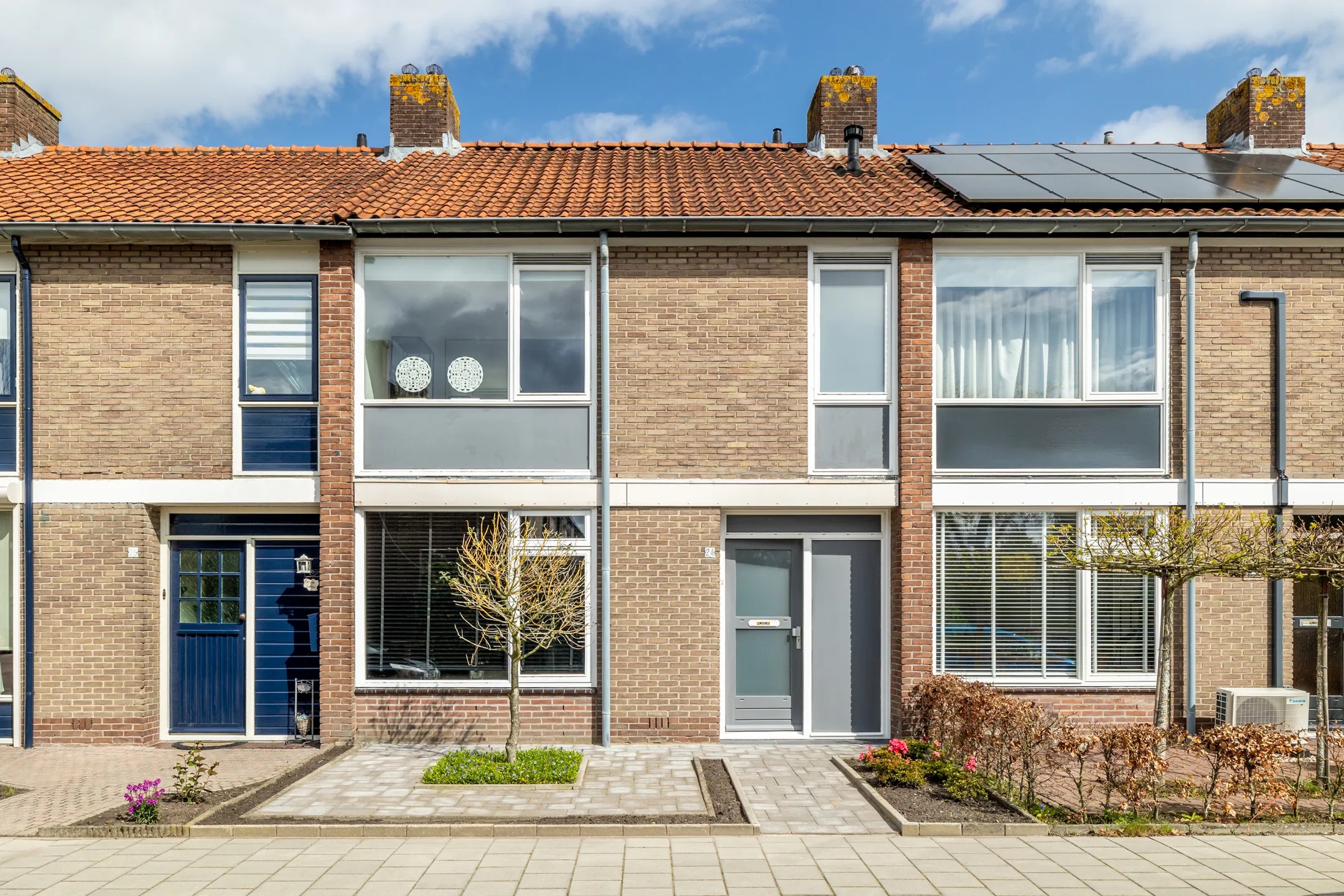 Geschakelde woning Van den Elsenstraat 24 in Etten-Leur