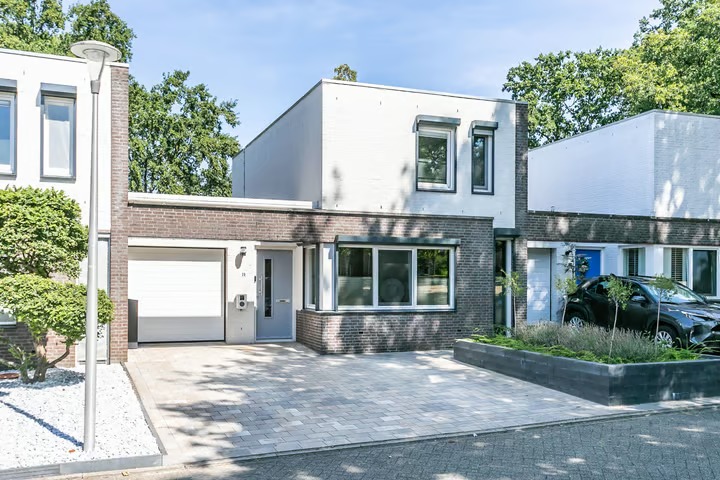 Geschakelde woning Hyacinthstraat 29 in Heerlen