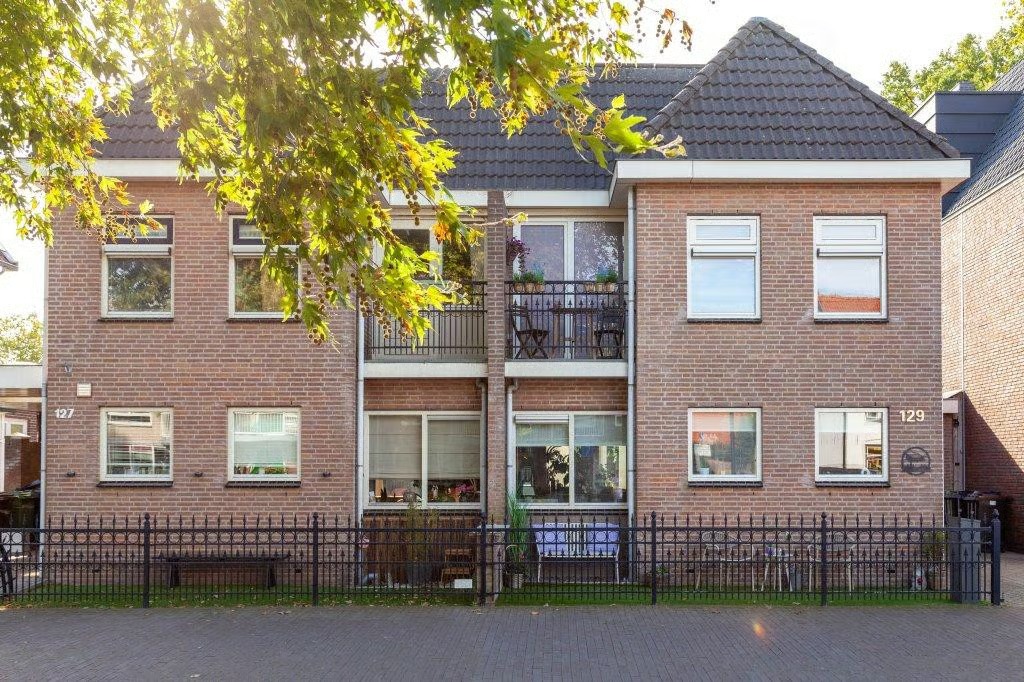 2-onder-1-kapwoning Rademakerstraat 129 in Soesterberg