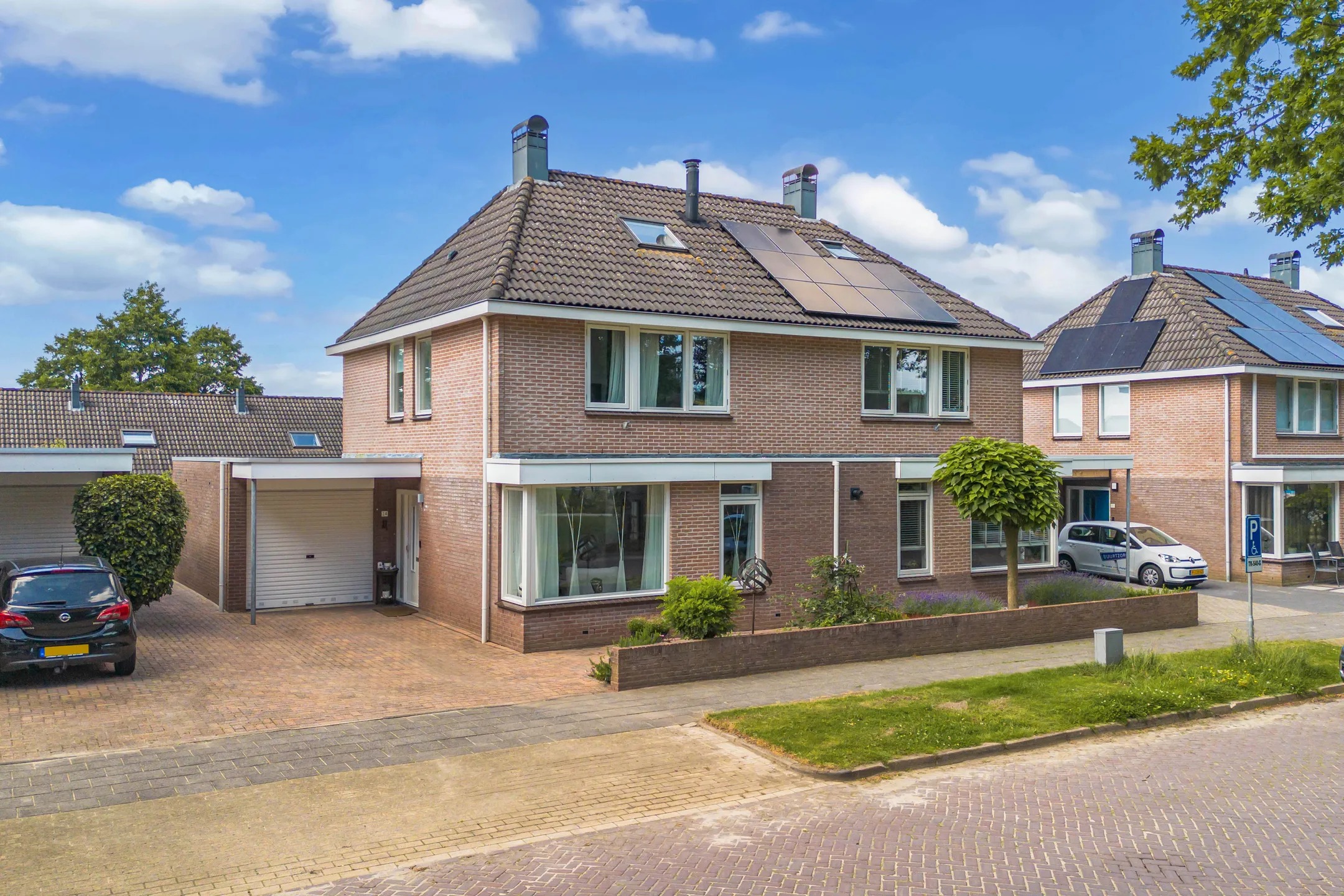 2-onder-1-kapwoning Prinses Beatrixstraat 24 in Steenwijk